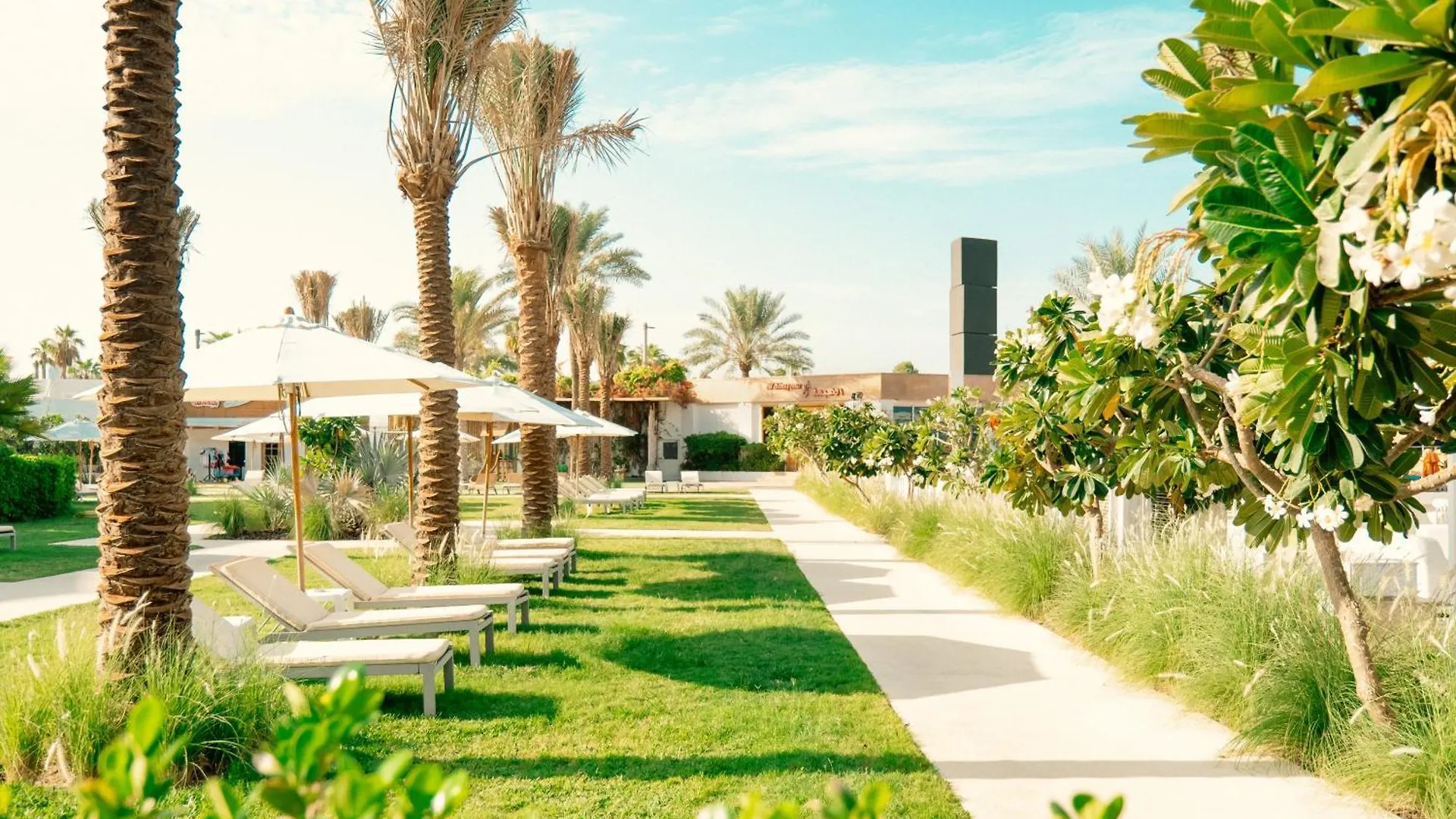 Dubai Marine Beach Resort & Spa