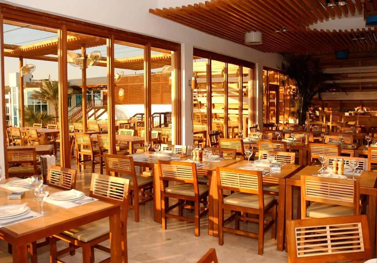 *****  Dubai Marine Beach Resort & Spa Zjednoczone Emiraty Arabskie