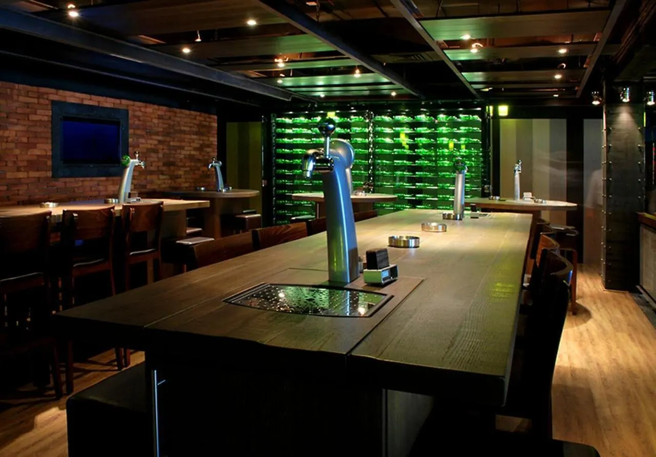Dubai Marine Beach Resort & Spa 5*,
