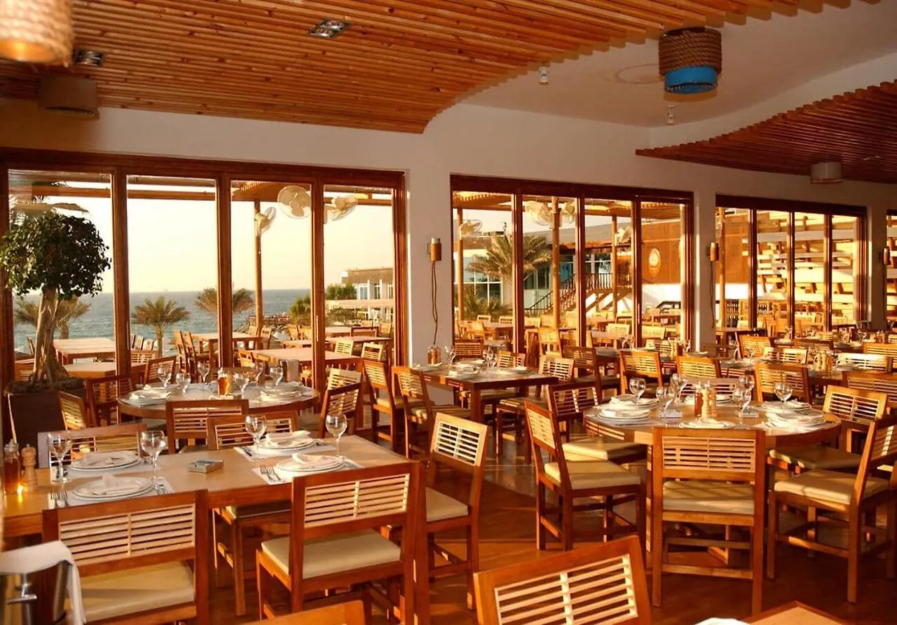Dubai Marine Beach Resort & Spa 5*,  United Arab Emirates