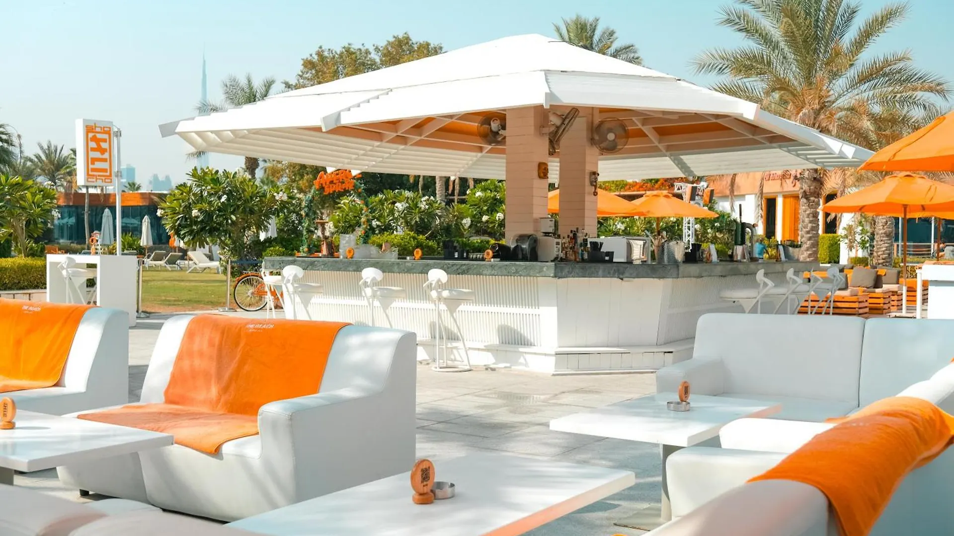 Dubai Marine Beach Resort & Spa 5*,  United Arab Emirates
