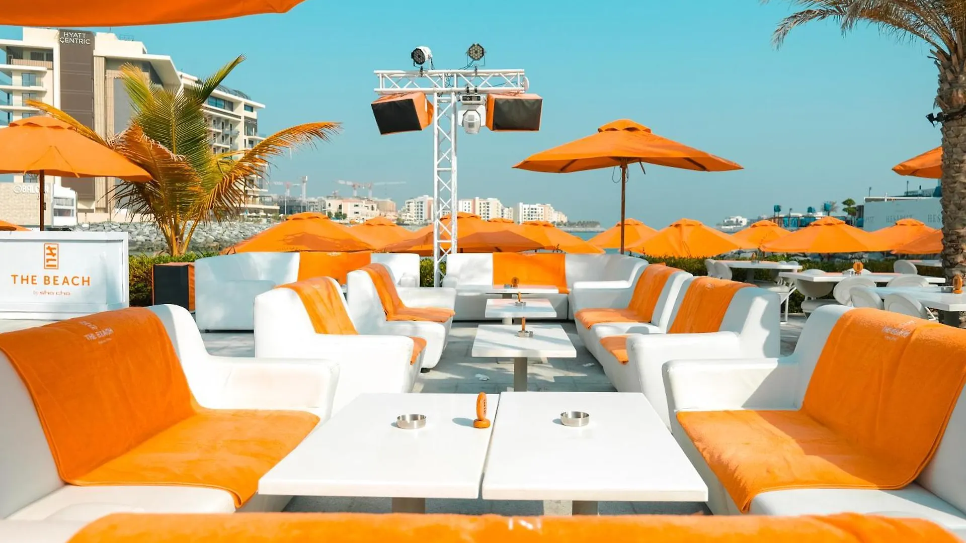 Dubai Marine Beach Resort & Spa 5*,